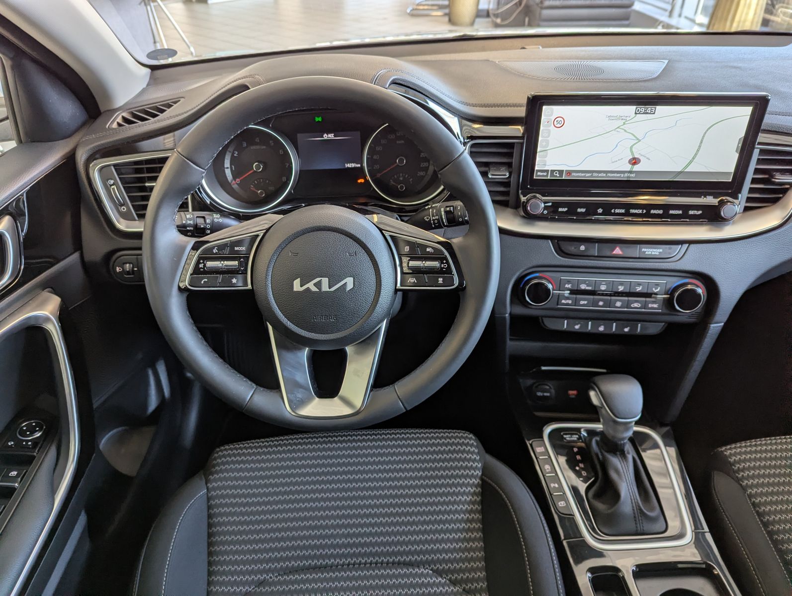 Fahrzeugabbildung Kia cee'd / Ceed 1.5 Ultimate Style-Pak. JBL ACC 7J