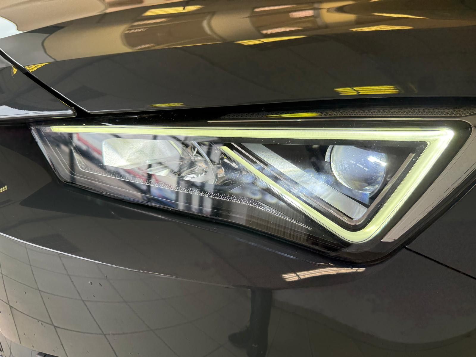 Fahrzeugabbildung SEAT Tarraco Xcellence/ LED/AHK/NAVI/CARPLAY