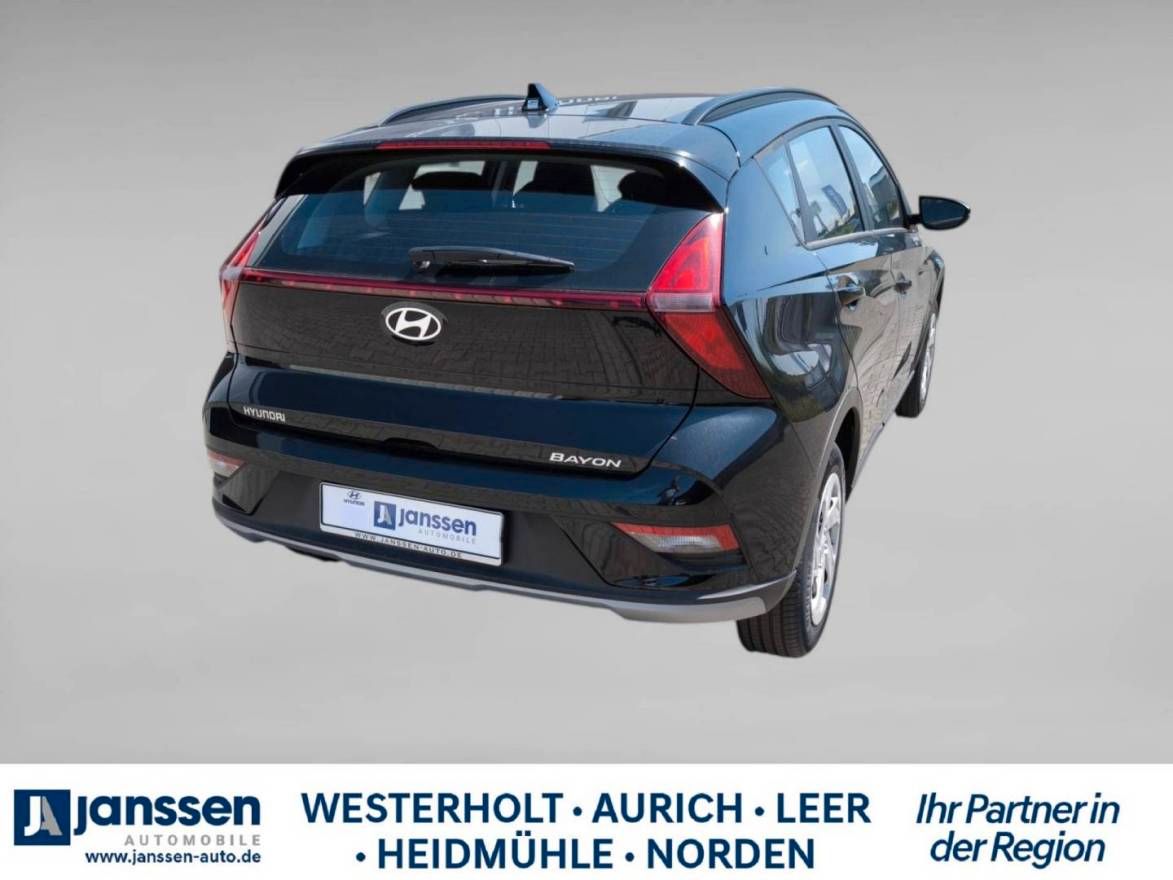 Fahrzeugabbildung Hyundai BAYON Select PDC Klima Start-Stopp Rückfahrkame