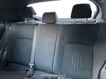 Toyota C-HR - 10