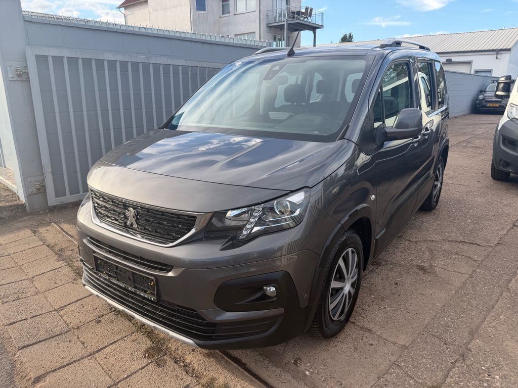 Image of Peugeot Rifter