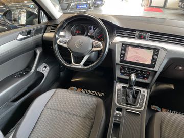 Volkswagen Passat Variant *LED*AHK*ACC*3ZONEN*1HAND*