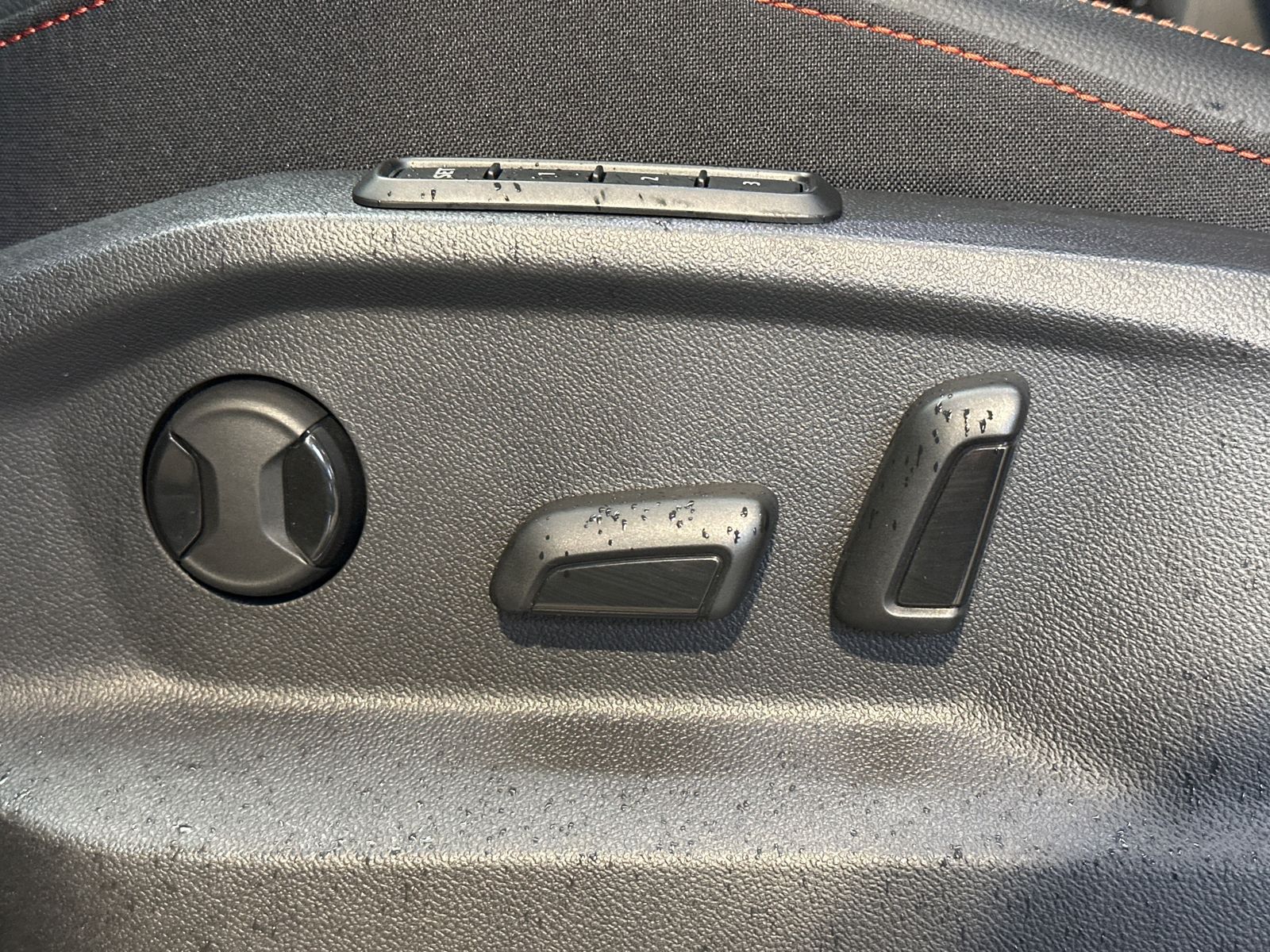 Fahrzeugabbildung SEAT Tarraco 2.0 TDI DSG FR NAV+LED+AHK+ACC+KAM