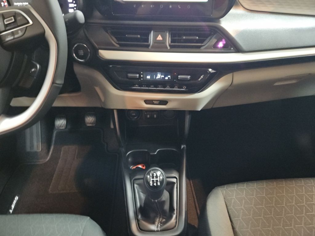 Fahrzeugabbildung Suzuki Swift 1.2 Hybrid Allrad Comfort Navi Sitzheizung