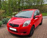 Toyota Yaris 1,3-l-VVT-i Sol  Tüv neu 08/27 Top Zustand