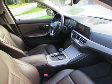 BMW 320 - 4
