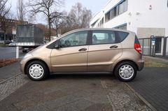 Fahrzeugabbildung Mercedes-Benz A 170 Classic Automatik PDC 1.Hand wenig KM TOP!