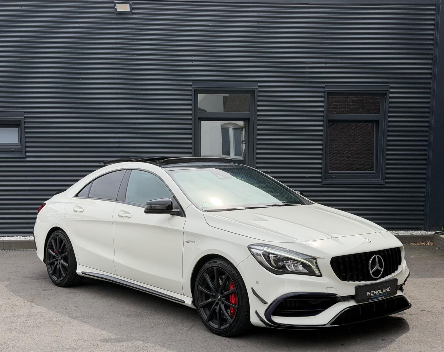 MERCEDES-BENZ CLA 45 AMG 381ch 4MATIC PERFORMANCE PANO MEMORY CARBON ÉCHAPP PERFORMANCE