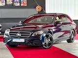 Mercedes-Benz E 220d 3x AMG Pano Distronic HeadUp Widescren 19 - blaue Mercedes-Benz E 220
