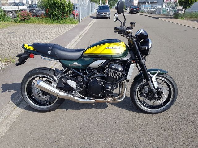 Kawasaki Z900 RS Yellow Ball