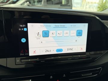 Volkswagen Caddy 2.0TDI DSG STYLE NAV PRO STANDH PANO 7SITZ