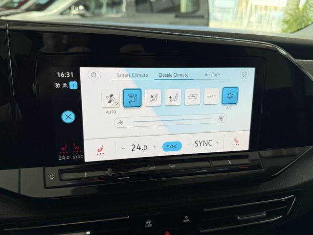 Volkswagen Caddy 2.0TDI DSG STYLE NAV PRO STANDH PANO 7SITZ