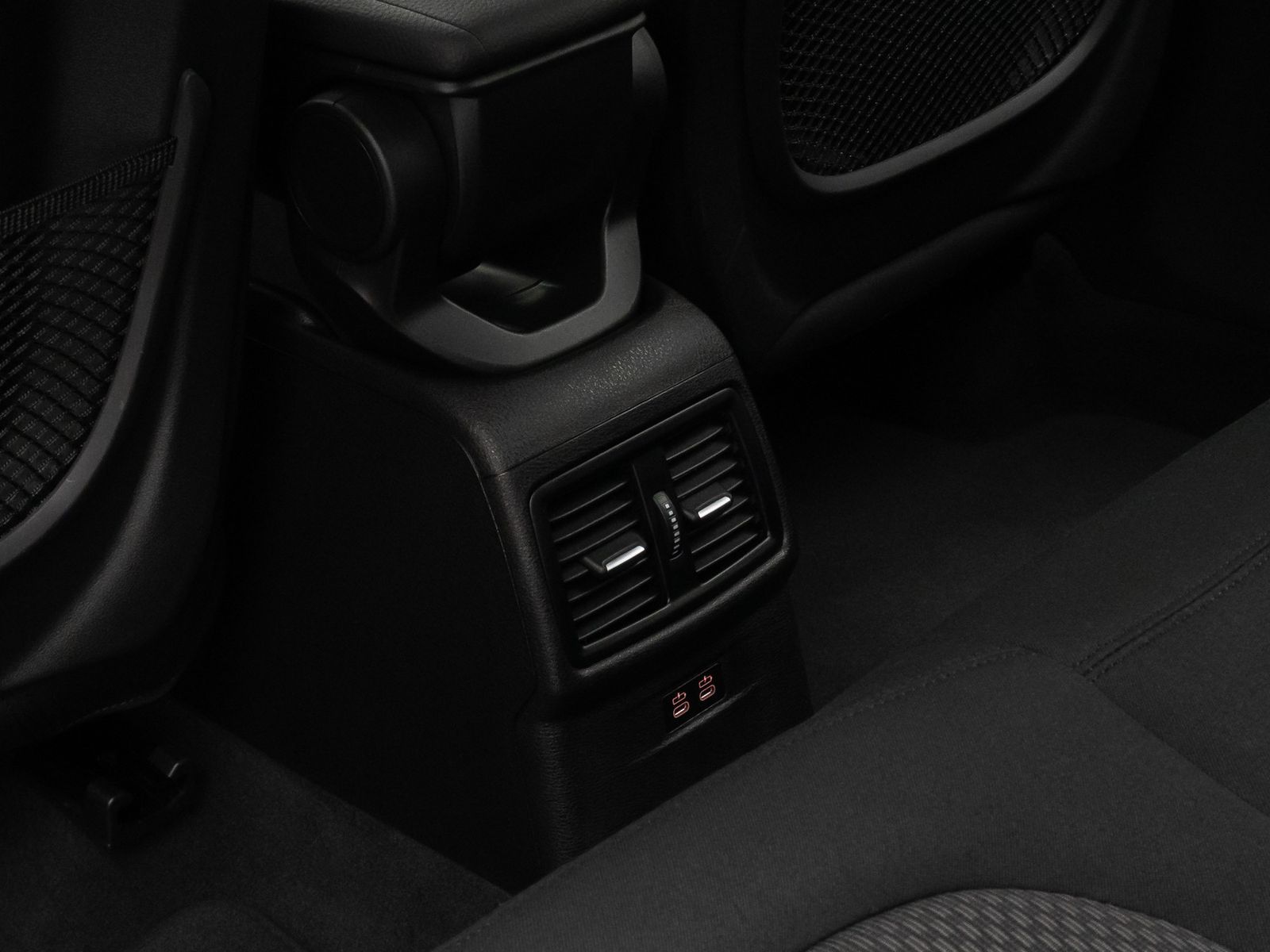 Fahrzeugabbildung BMW X1 xD25e Kamera DAB HiFi AHK Navi Geschwindigreg