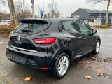 Renault Clio IV Limited*Navi*Media*Tüv & Au* - Renault Clio Gebrauchtwagen in Düsseldorf