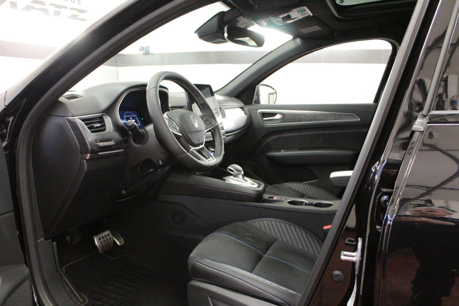 Fahrzeugabbildung Renault Arkana Mild Hybrid 160 EDC Esprit Alpine*15052*