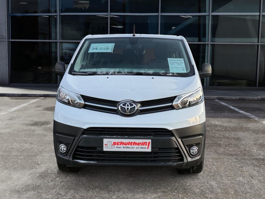 Fahrzeugabbildung Toyota Proace 2,0-l-D-4D L2 (9-Si.) Comfort