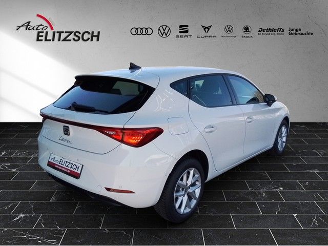 Fahrzeugabbildung SEAT Leon Style Kamera Winter-Paket