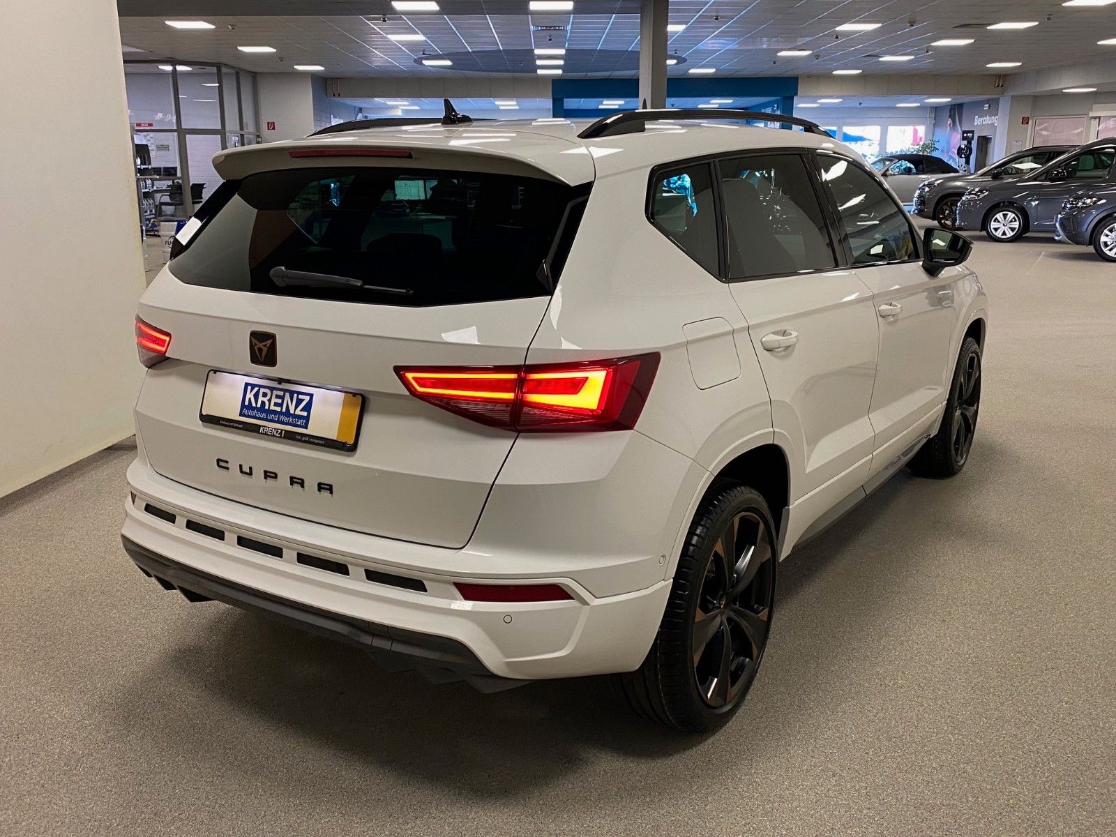 Fahrzeugabbildung CUPRA Ateca 1.5 TSI DSG+AHK schwenk+5 J Garantie+19"+