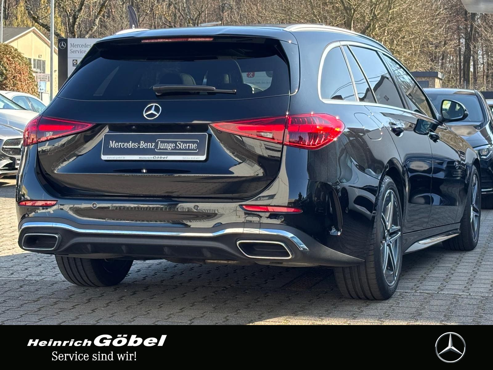 Fahrzeugabbildung Mercedes-Benz C 300 T AMG-ADV+ PANO MEM-SIT WP LED KAM AMB-BEL