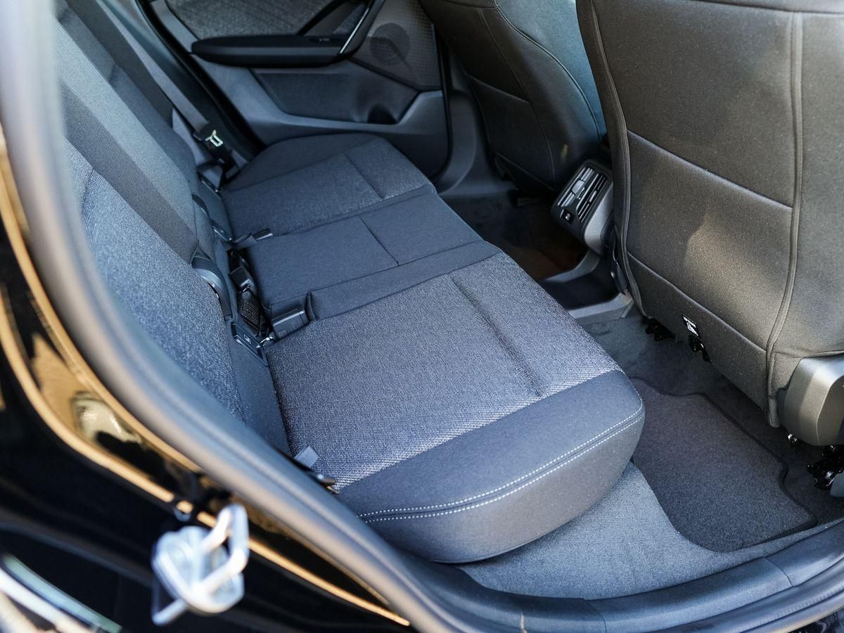 BMW X1 sDrive18d AHK aLED PANO KoZg SpPaket SonGlas foto 20