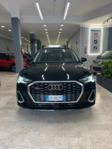 Audi Q3 SPORTBACK 35 TFSI S line edition - Audi Q3 mit Benzin-Antrieb: Kombi