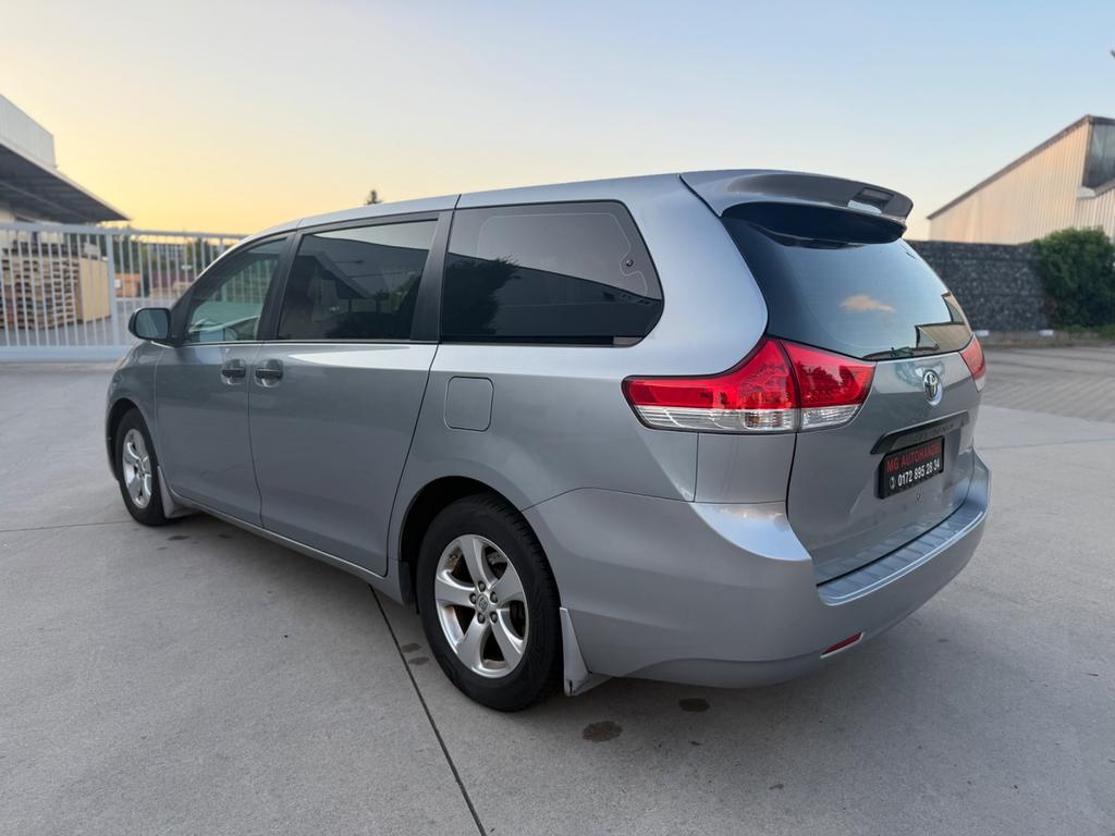 Toyota Sienna