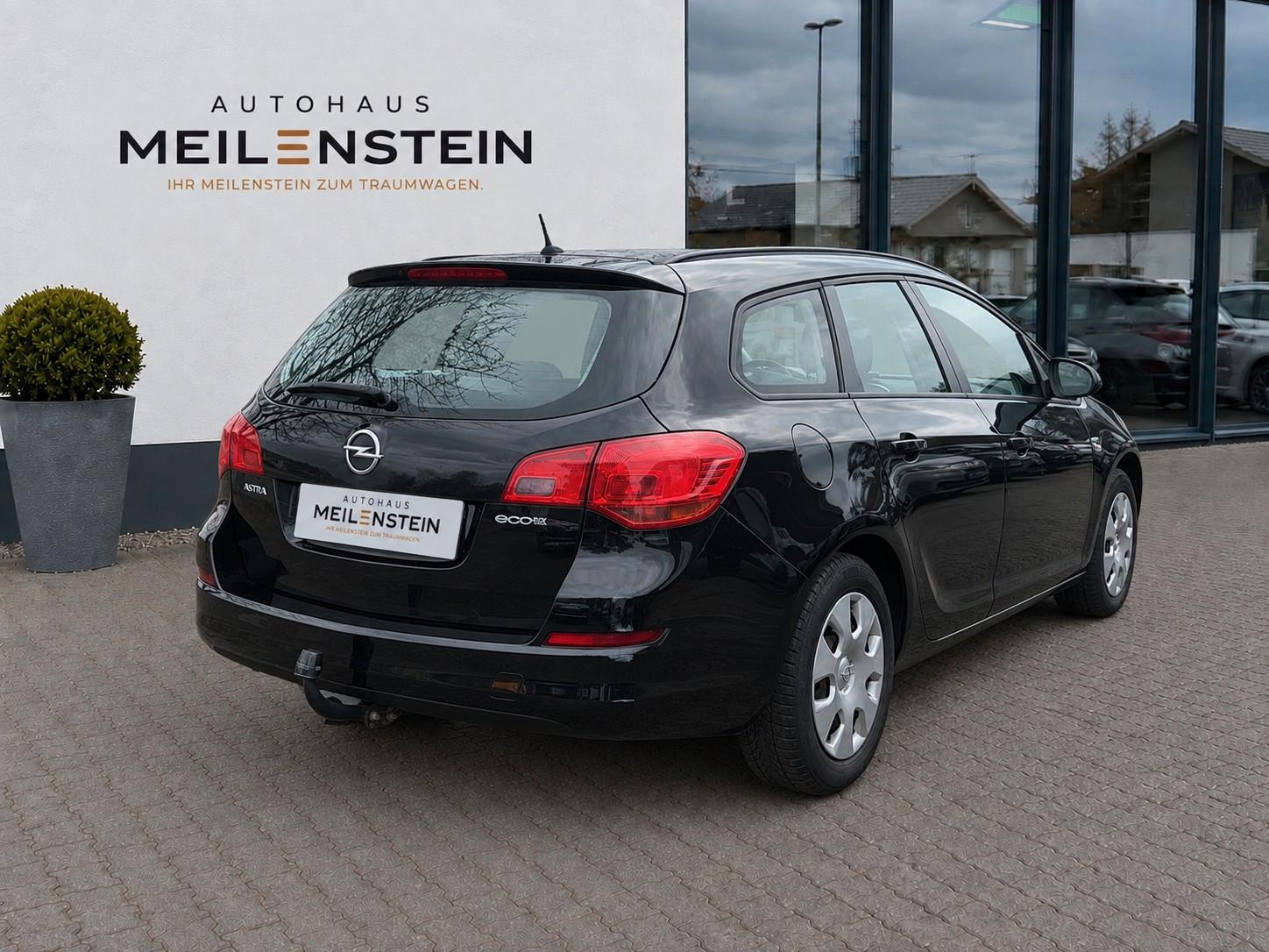 Opel Astra 2011 — engine 1.398 cm³, 101 HP (74kW)