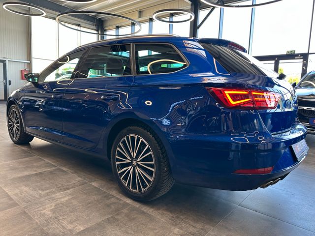 Seat Leon ST *Keyless*Pano*SpurHT*AHK*LED*Ambiente*