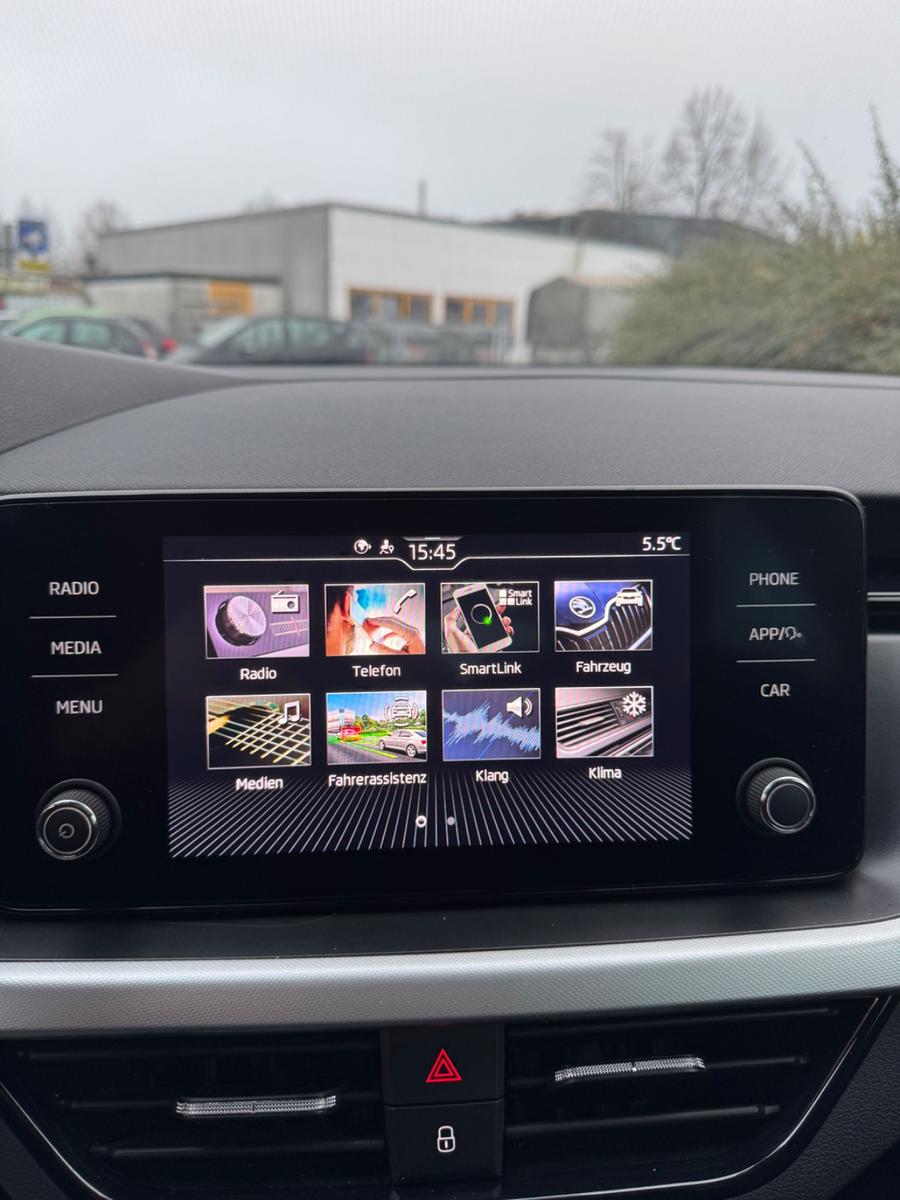 Skoda Kamiq SCKA 1.5 Tsi / Automatik DSG / AHK