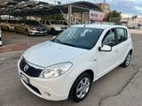 Dacia Sandero 1.4 8V GPL Lauréate Unipro 2009 - Dacia Sandero mit LPG-Antrieb: 1.4