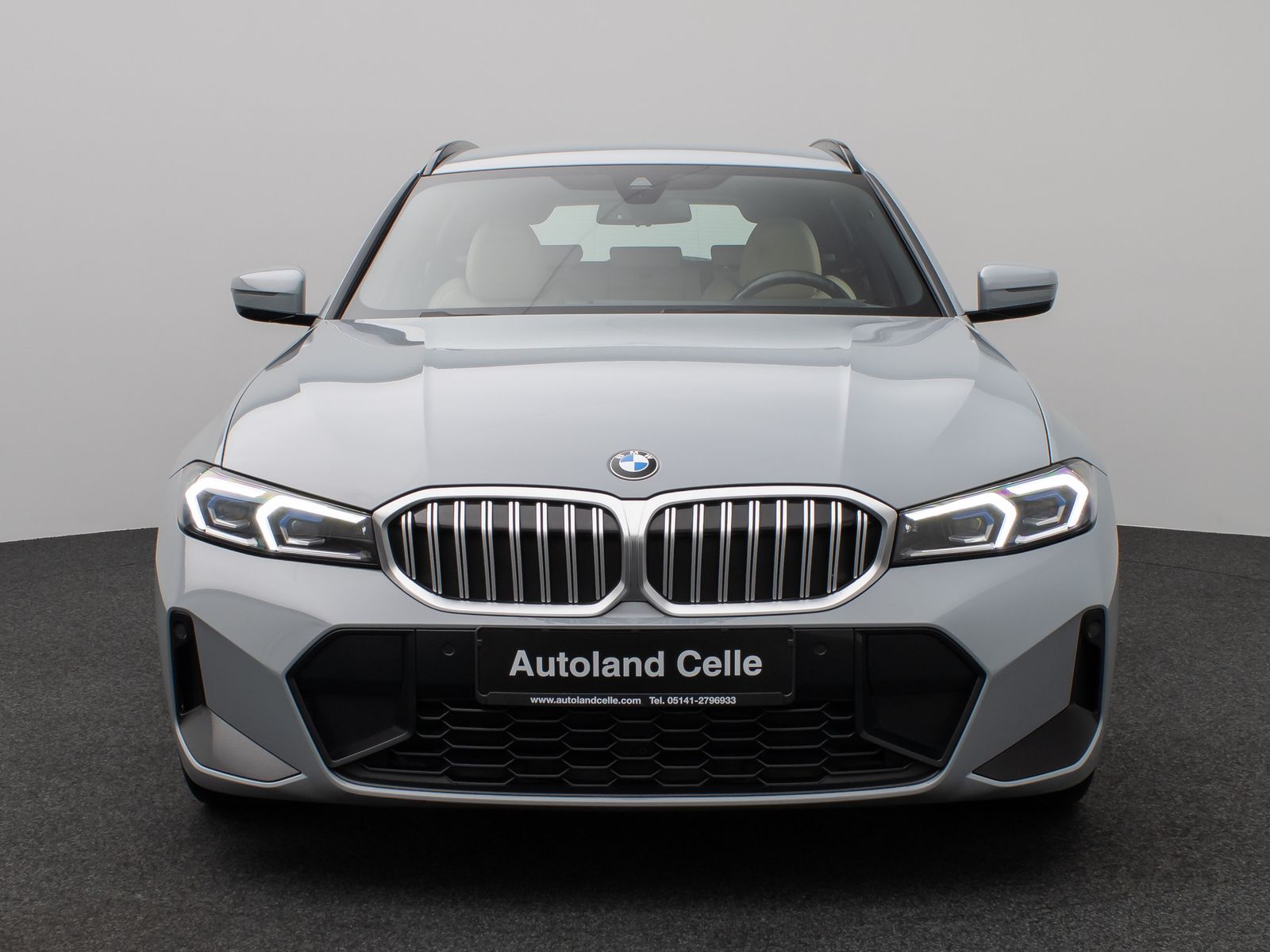 Fahrzeugabbildung BMW 320d M Sport Kamera DAB HUD Fernlichtassis Alarm