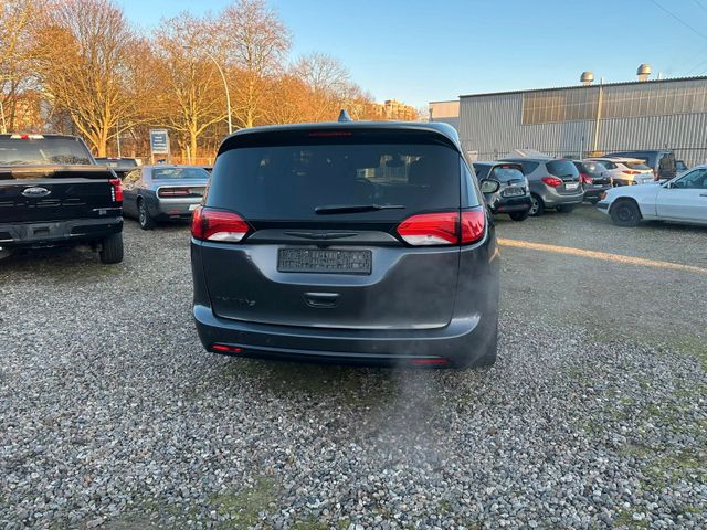 Chrysler Chrysler Touring Plus S  20" Felgen Monitor