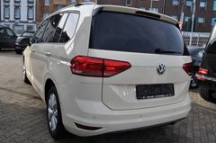 Fahrzeugabbildung Volkswagen Touran Comfort Navi DSG