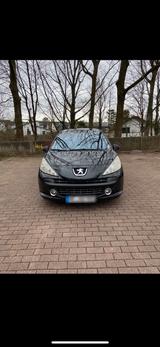 Peugeot 207 von 2006 | 158.000 km | gepfle... - Peugeot 207 in Solingen