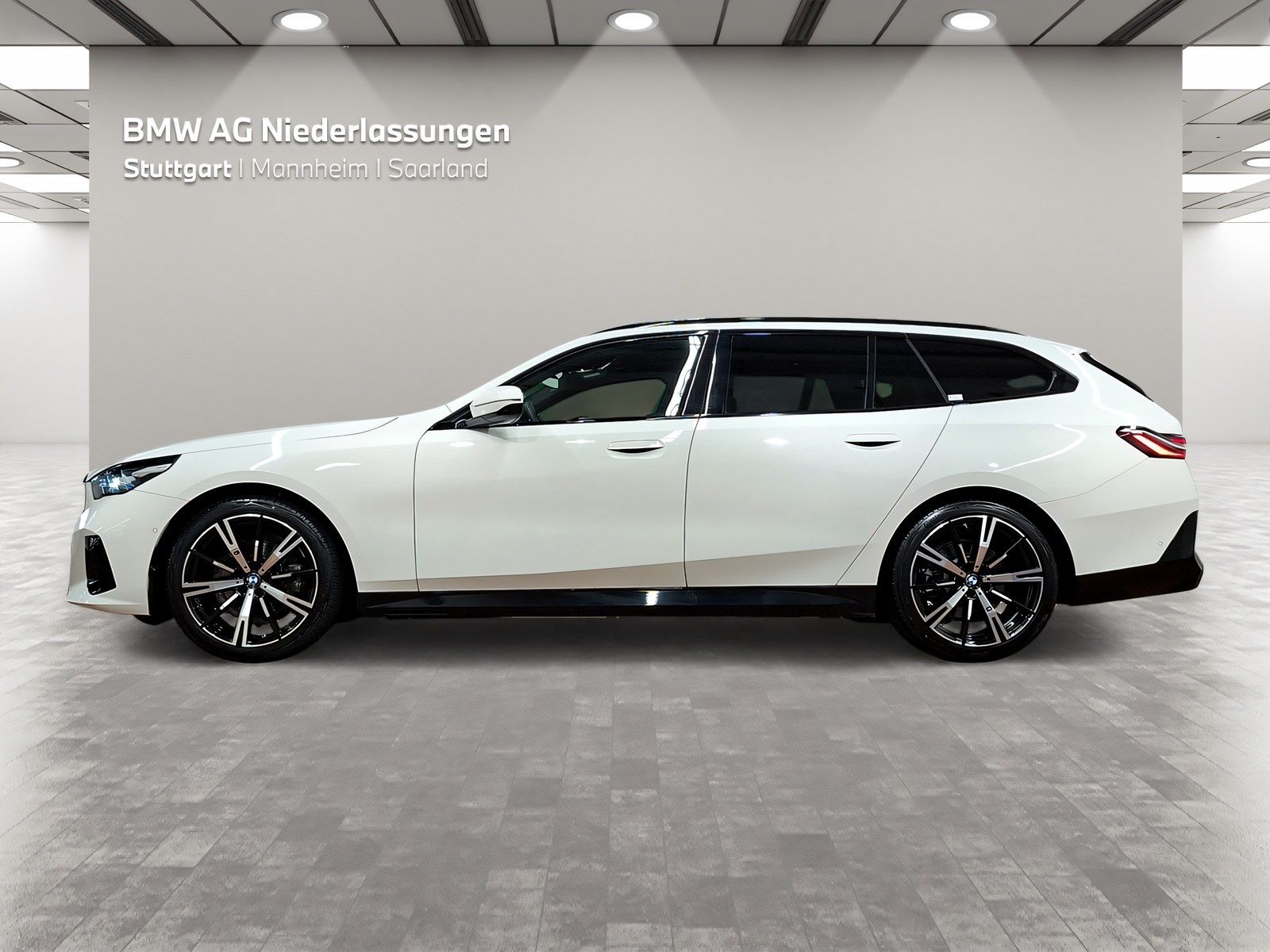 BMW 520d xDrive Touring M Sport Standheizung AHK foto 3
