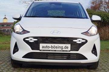 Hyundai i10 1.0 AUT.-NAVI-KLIMA-KAMERA-PDC-TEMPOMAT-