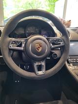 Porsche 718 GTS 4.0 · Handschalter · Aventuringrün - Porsche Cayman: Grün