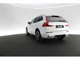 Volvo XC60 B5 Ultra Dark AWD LED H/K ACC HUD PANO 360° - Volvo XC60: Ultra Dark