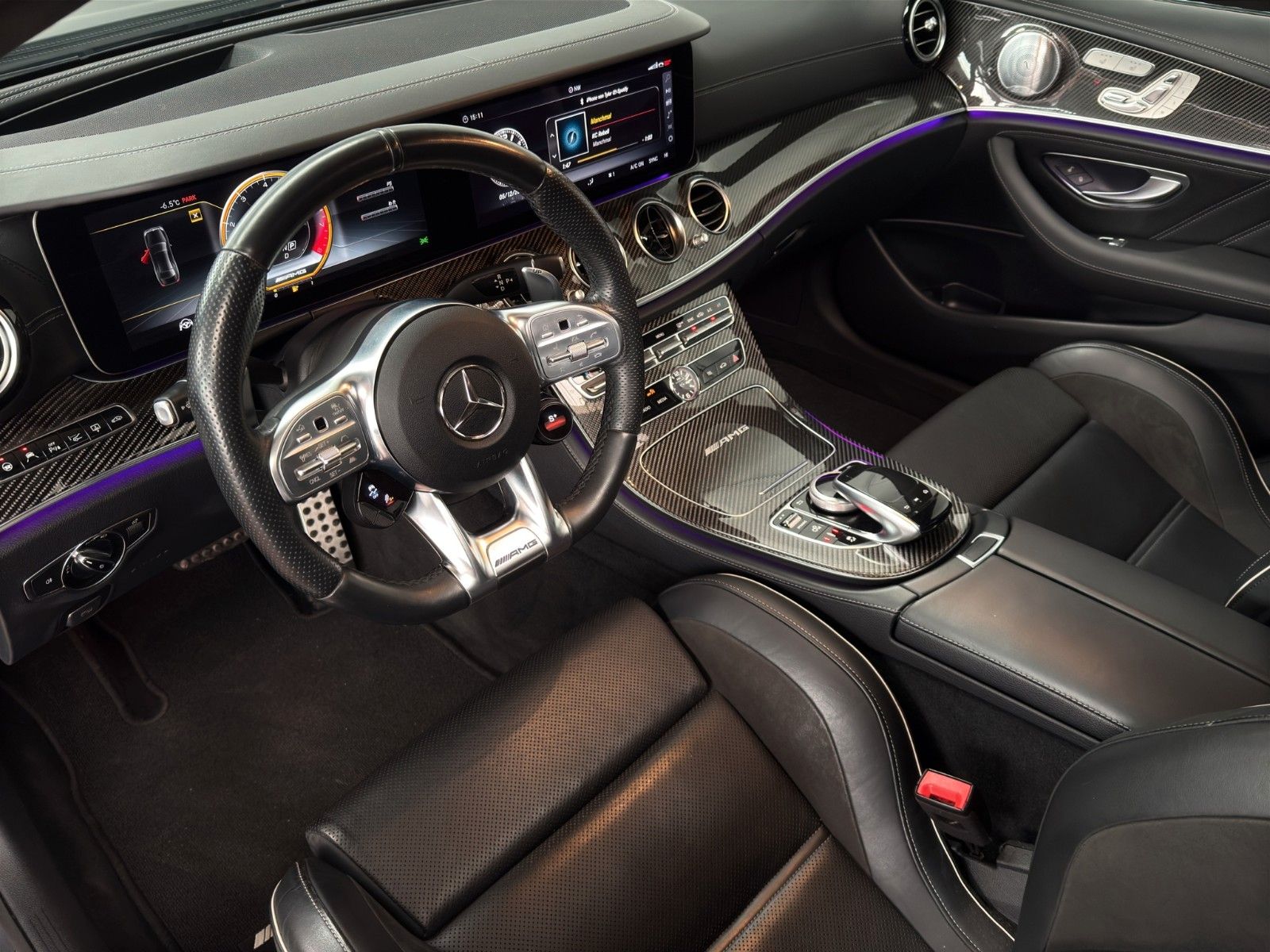 Fahrzeugabbildung Mercedes-Benz E63s AMG 4Matic+ Pano/Magno/SportAGA/Widescreen