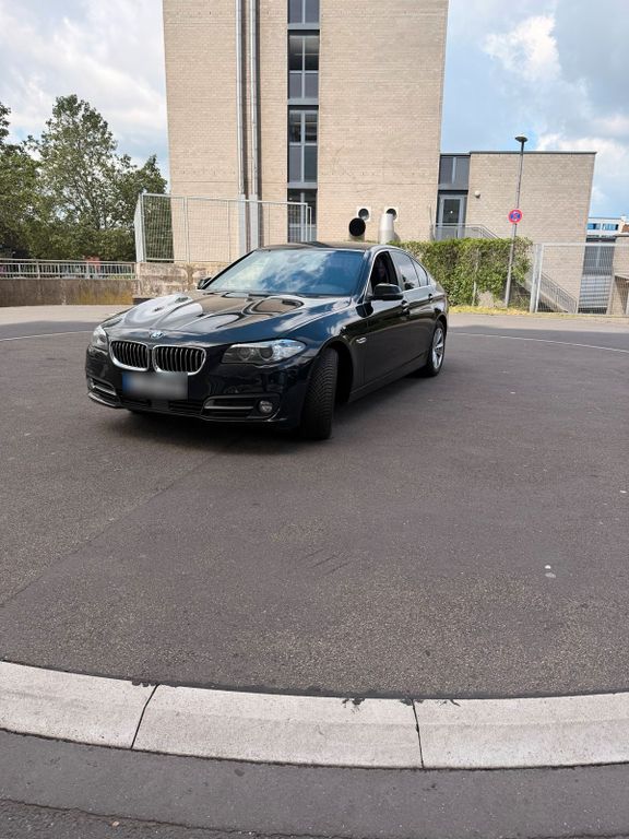 Image of BMW 530