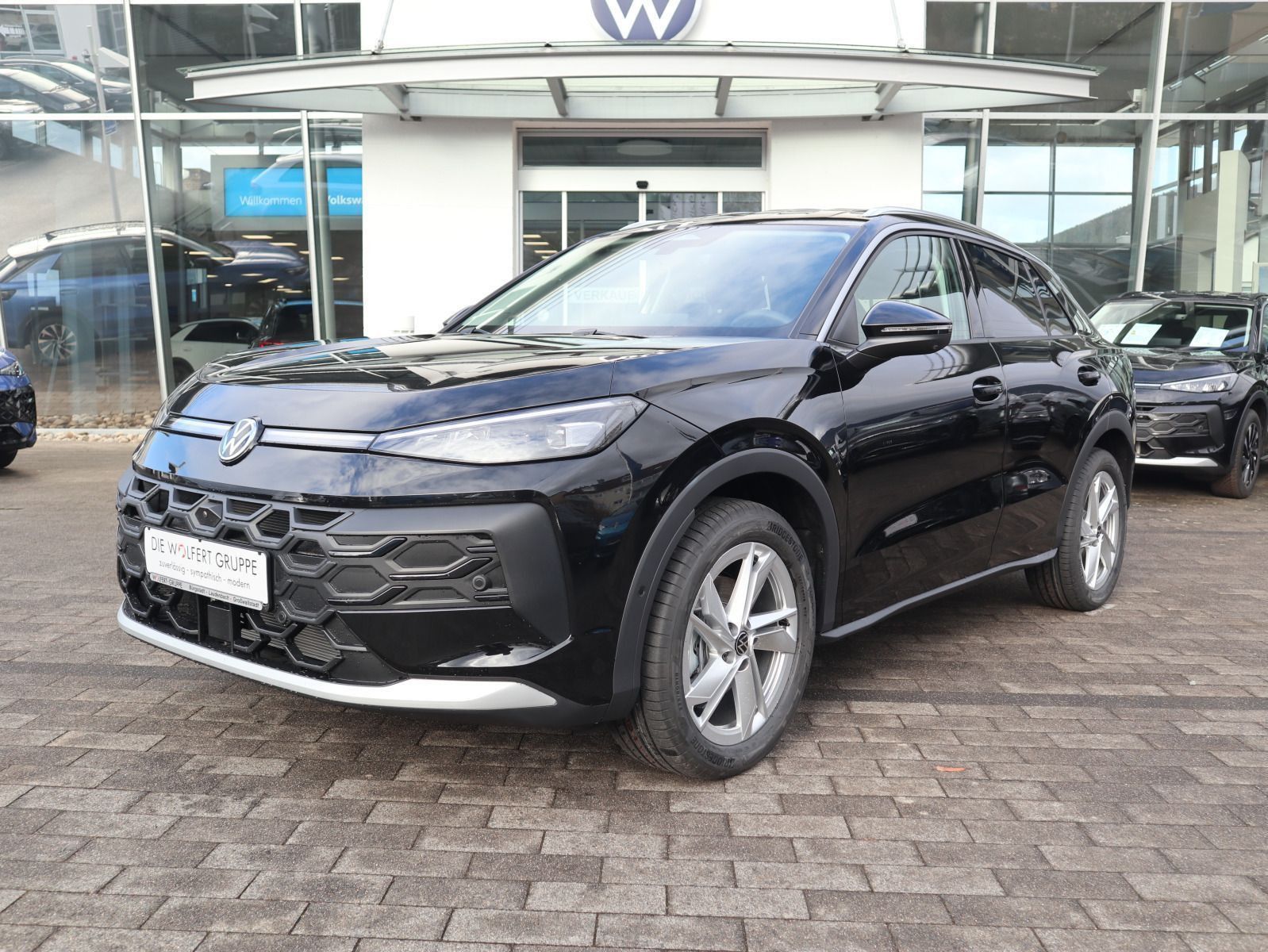 Volkswagen T-Roc Style 1.5 eTSI DSG AHK KEYLESS NAVI 360° M foto 2