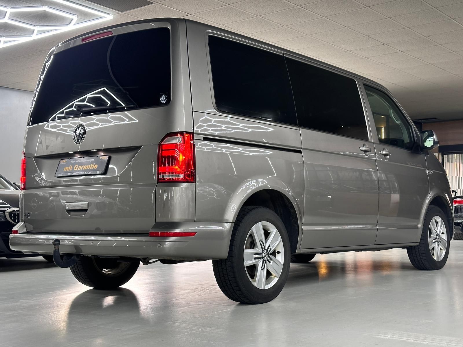 Volkswagen T6 Multivan Comfortline 2.0 TDI DSG AHK SHZ CAM foto 4