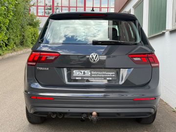 Volkswagen Tiguan - 4
