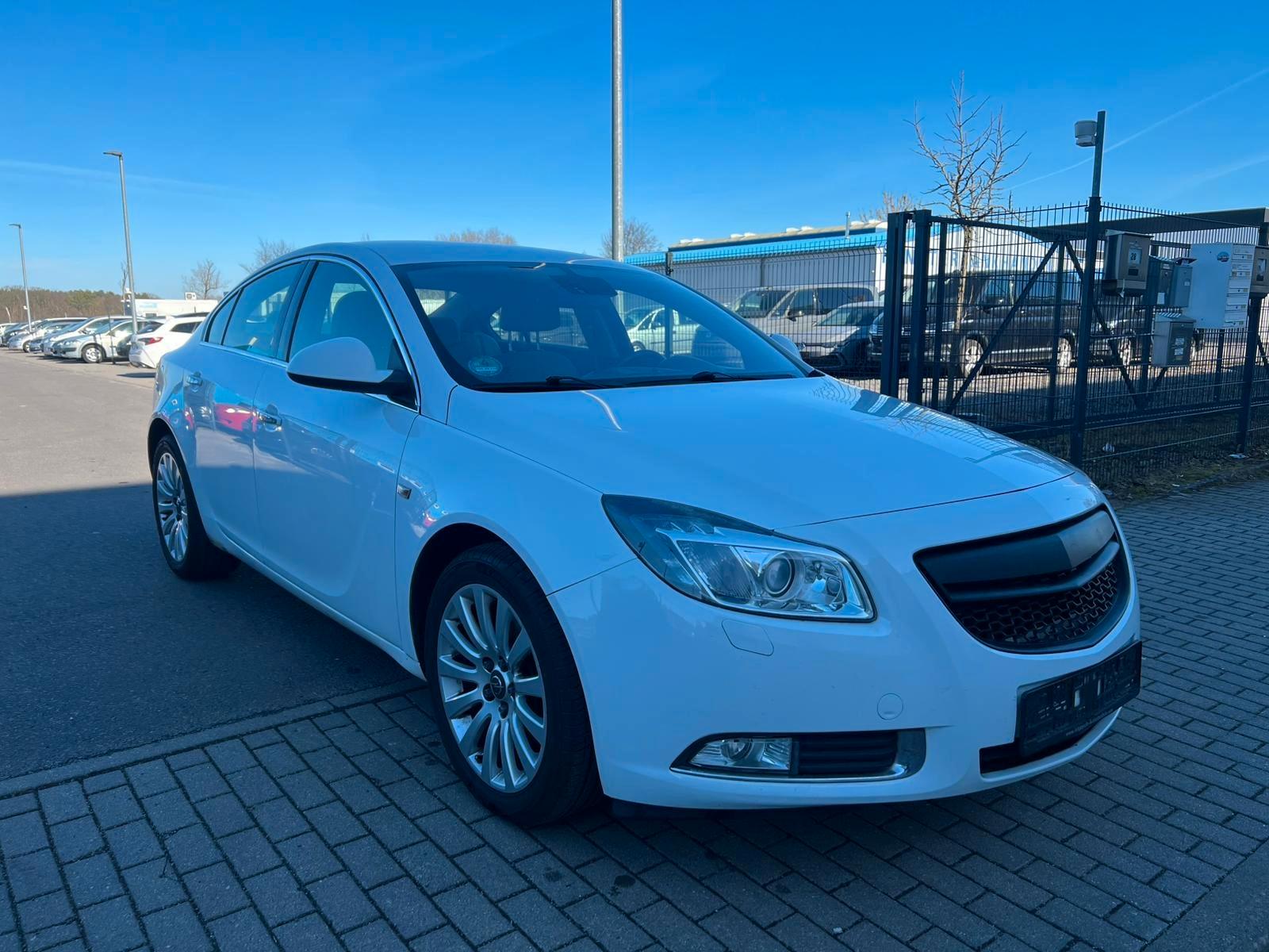 Opel Insignia A Lim. 1.6 T Cosmo Navi 6 Gang 132 KW