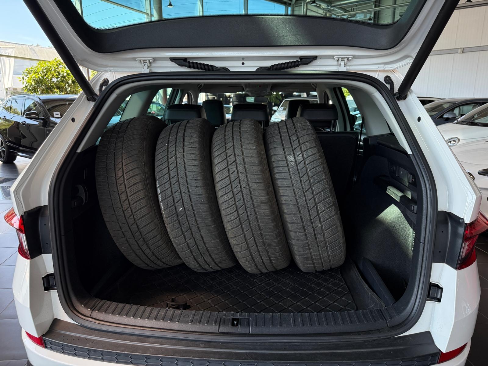 Skoda Kodiaq Style 4x4 AHK ACC StHZ CANTON LEDER MEMO