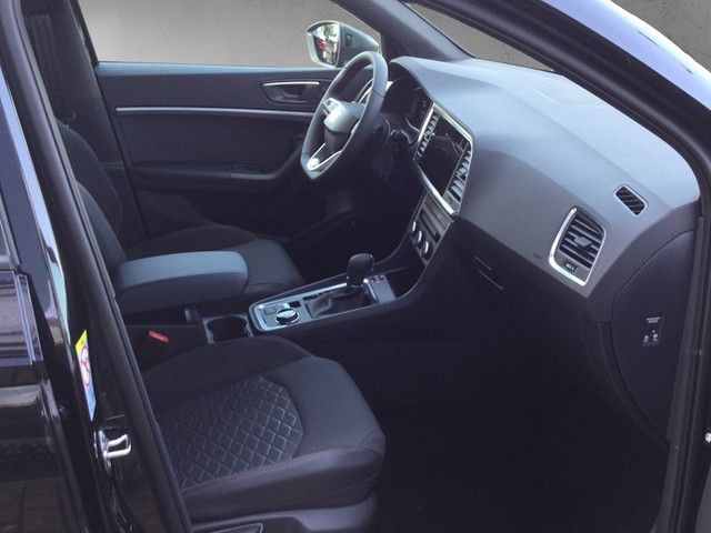 Fahrzeugabbildung SEAT Ateca TSI FR DSG LED AHK Navi VC ACC RFK beats S