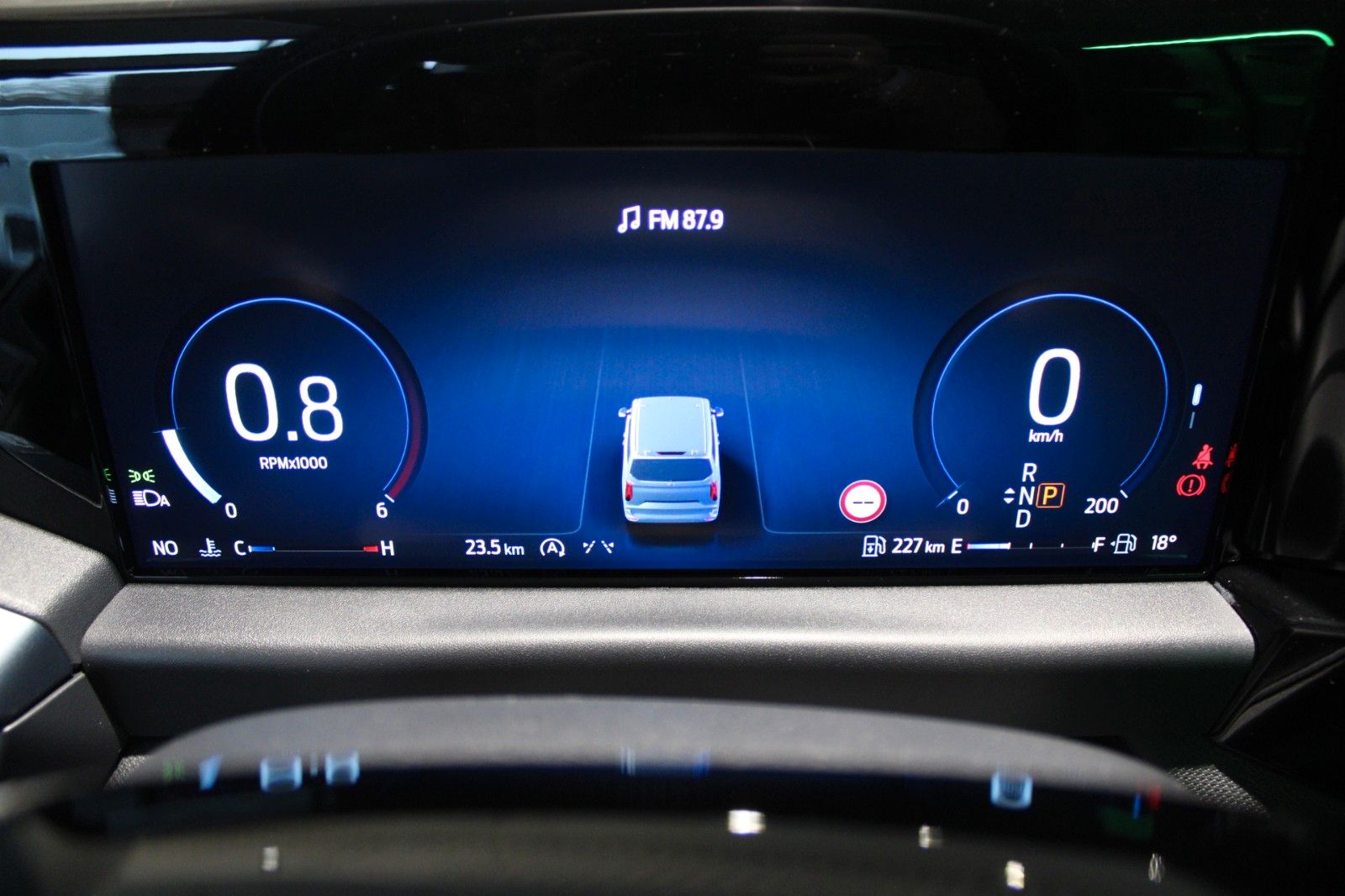 Fahrzeugabbildung Ford NUGGET L1 Active MARKISE + Aufstelldach SOFORT