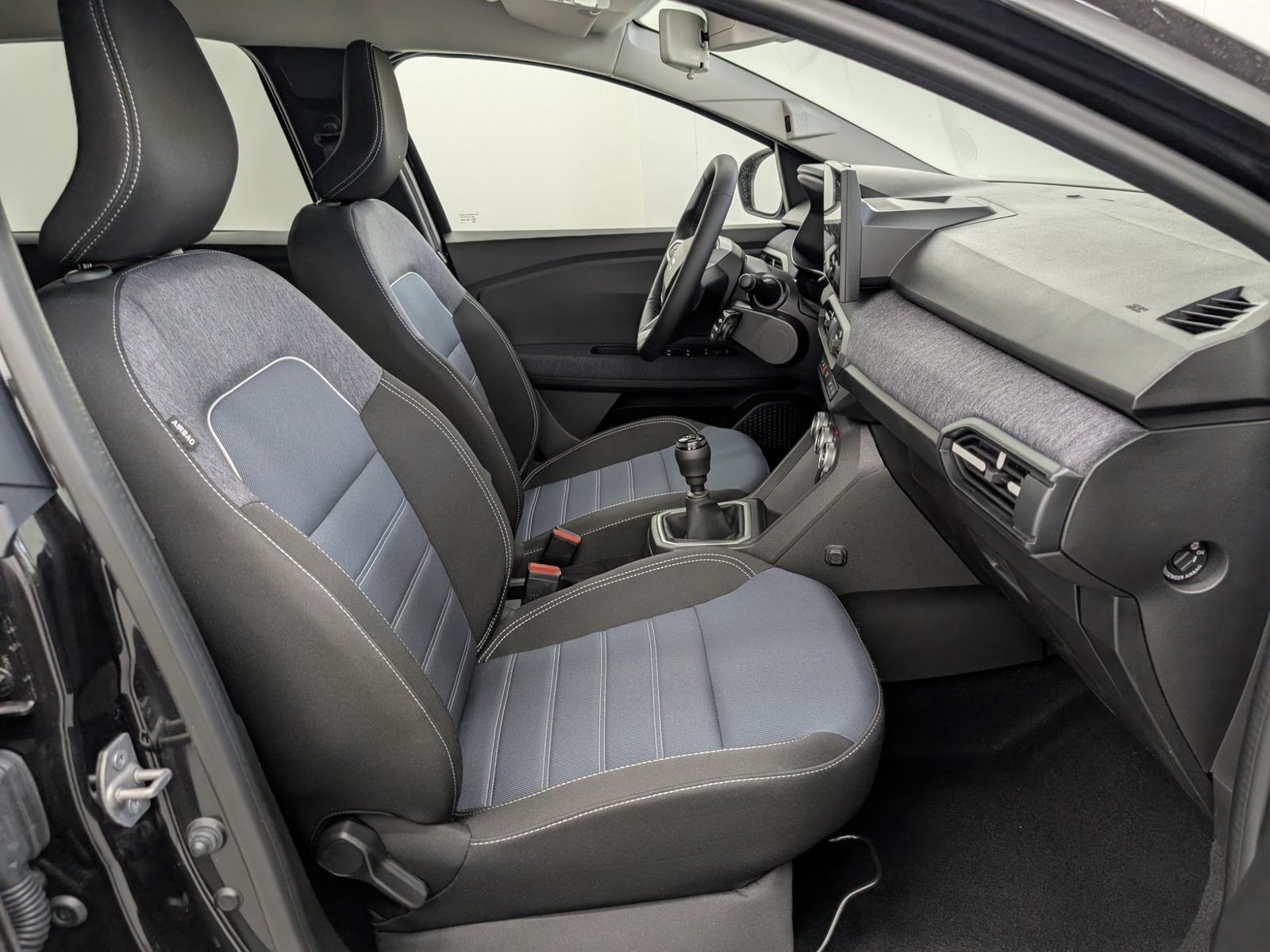DACIA Jogger Journey TCe 110 Media Nav – Bild 11