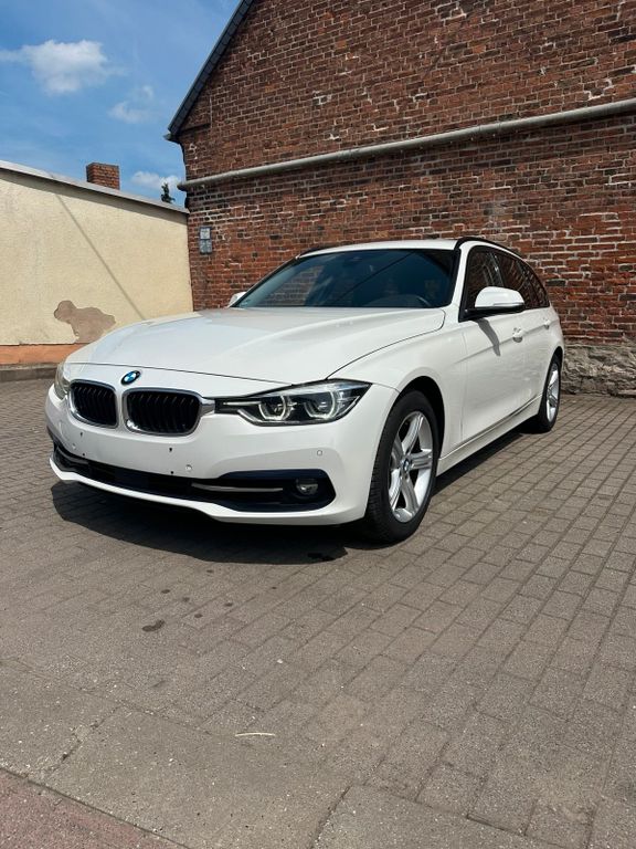 Image of BMW 330