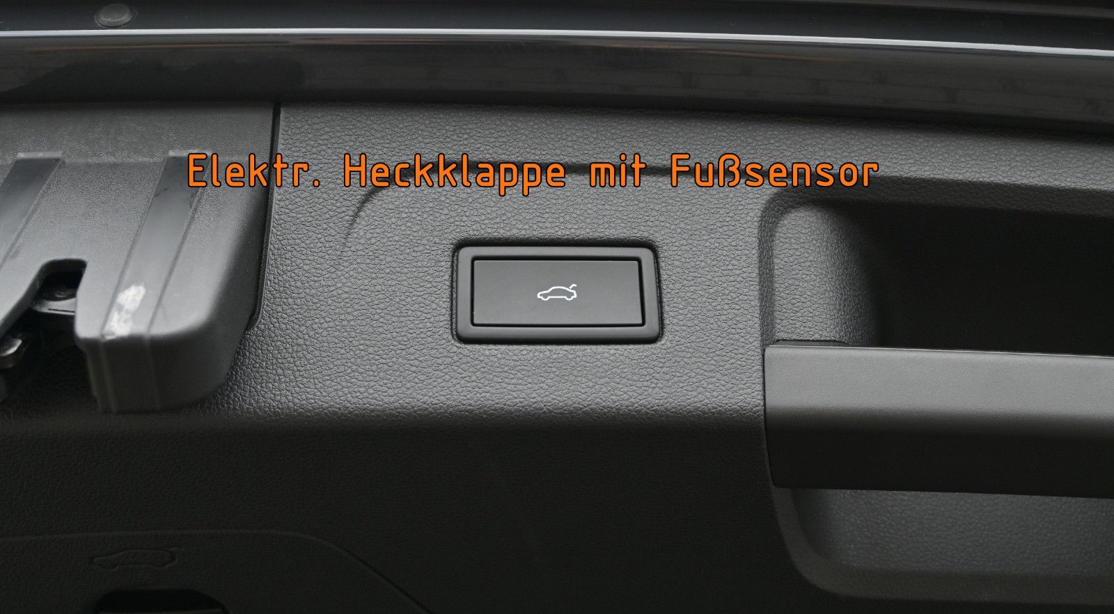 Fahrzeugabbildung Volkswagen Touran 2.0 TDI °UVP61.090€°ACC°AHK°DYN°PANO°SHZG